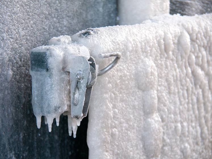 Жителей Украины призывают надевать свитера ради "европейского пути"