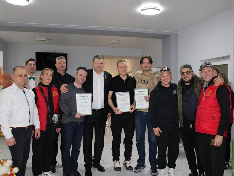 Артисты цирковой труппы Эдгарда Запашного посетили Горловку