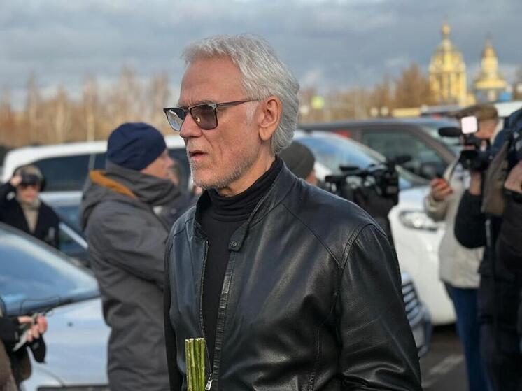 «Чувствовал себя неважно»: Маршал на прощании рассказал о последней встрече с Николаевым