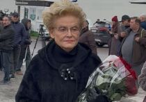 Елена Малышева не могла не проститься с Юрием Николаевым