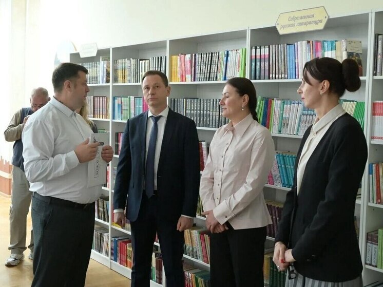 Фонды сочинских библиотек в 2025 году пополнили почти 10 тысяч книг