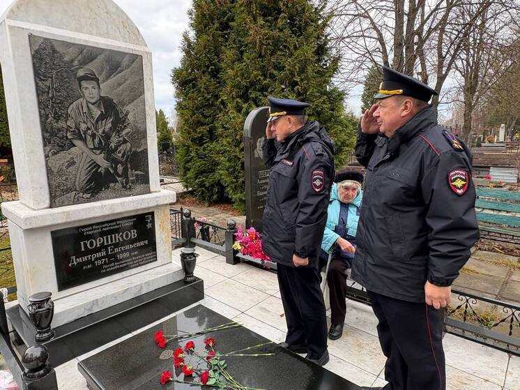 В Туле почтили память погибших сотрудников полиции
