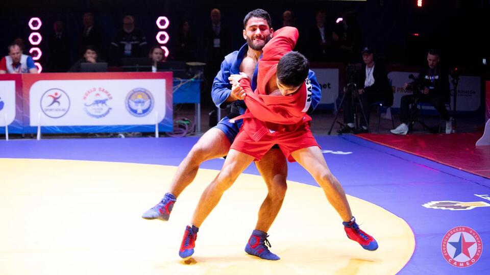 Россияне "разорвали" всех соперников в первый день ЧМ по самбо в Бишкеке