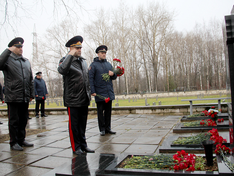 В Архангельске почтили память сотрудников органов внутренних дел