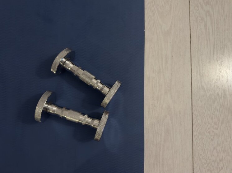 Почти половина россиян предпочли справляться со стрессом с помощью спорта