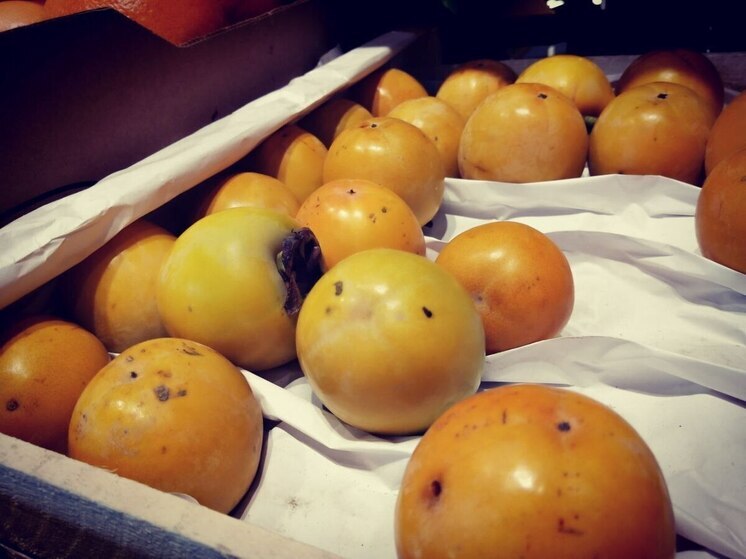 Петербуржцам посоветовали есть хурму для укрепления иммунитета