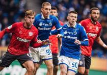 Бывший вице-президент и экс-гендиректор Российского футбольного союза (РФС), бывший президент московского «Торпедо», советский футболист Александр Вячеславович Тукманов в эксклюзивном интервью «МК-Спорт» прокомментировал поражение московского «Динамо» тольяттинскому «Акрону» в матче 15-го тура Российской Премьер-лиги (РПЛ). 