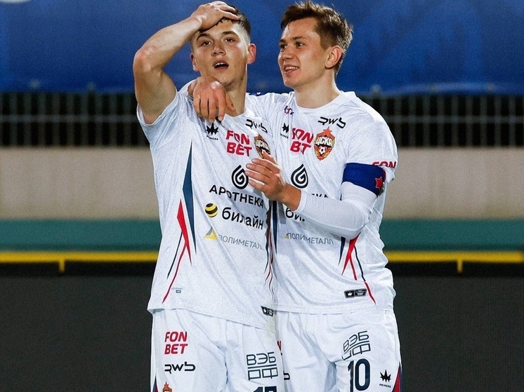 ЦСКА обыграл махачкалинское «Динамо» со счётом 1:0 в 15-м туре РПЛ. Единственный гол на 75-й минуте забил Кирилл Глебов. ЦСКА одержал третью победу кряду, несмотря на кадровые проблемы. В матче было много осложнений: травму получил Никита Глушков («Динамо»), Тамерлан Мусаев доигрывал с повязкой. После победы ЦСКА с 33 очками временно возглавил таблицу РПЛ.