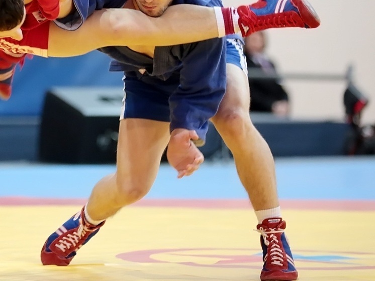 Российские самбисты получили четыре золота ЧМ за день