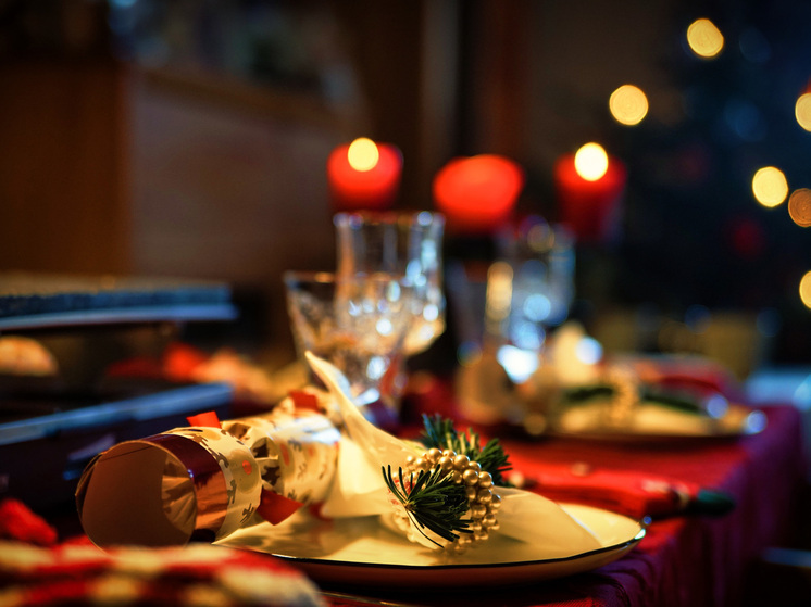 Роспотребнадзор разъяснил правила новогоднего бронирования в ресторанах Красноярска