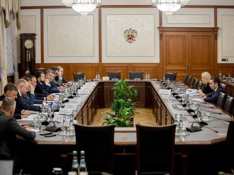 Никитин и Чибис обсудили развитие транспортного комплекса Мурманской области