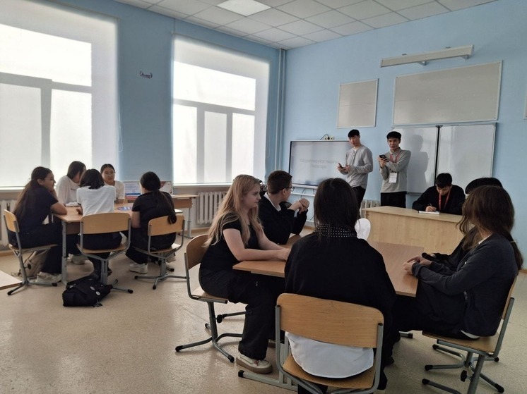 В Малодербетовской школе провели профориентационную акцию