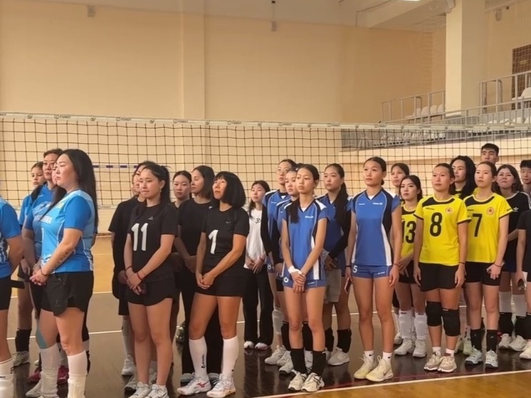 В Элисте стартовали чемпионат Калмыкии по волейболу