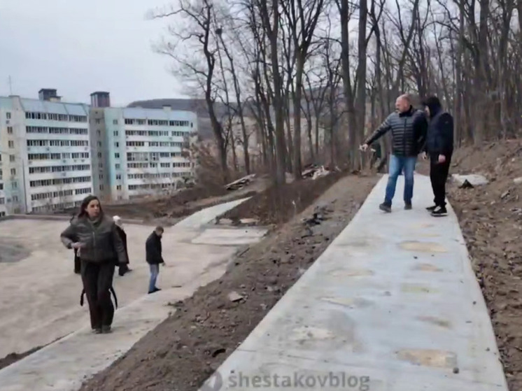 Шестаков: работы на Некрасовском сквере Владивостока выходят на финишную прямую