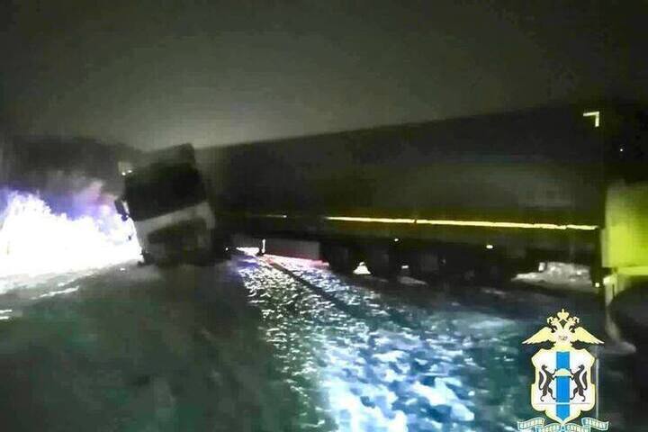 Двое погибли в ДТП с грузовиком в Забайкалье