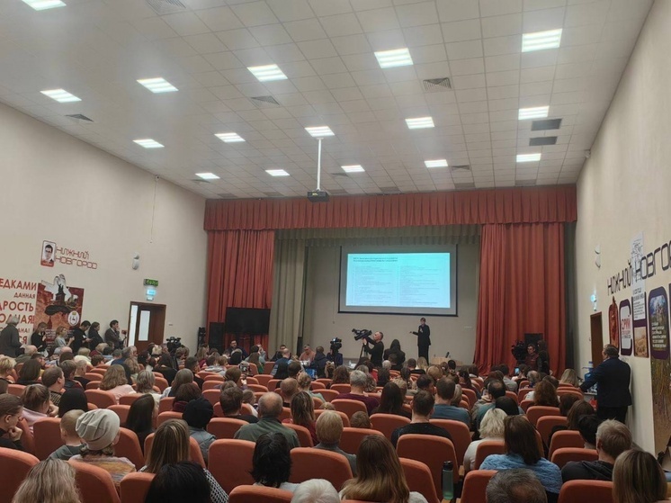 Власти обсудили с нижегородцами строительство склада WB