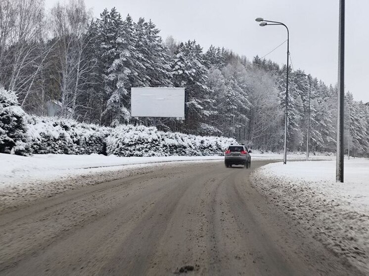 Томичей предупредили об опасности «снежной каши» на дорогах