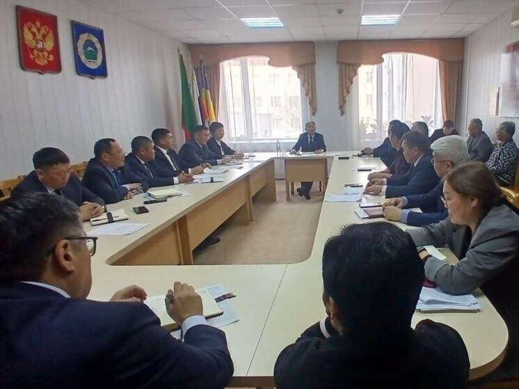 Ход строительных работ в Агинском округе обсудили на рабочем совещании