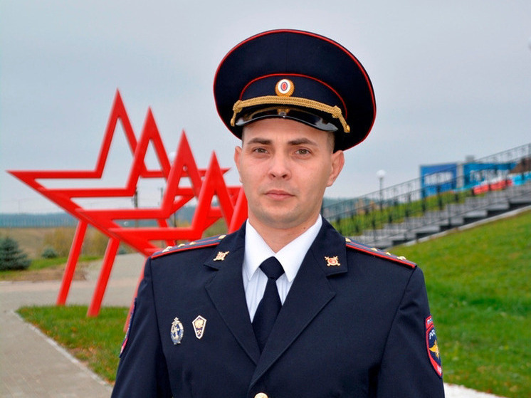 Жители Смоленской области поддерживают Тимура Байдакова в финале Всероссийского конкурса «Народный участковый-2025»