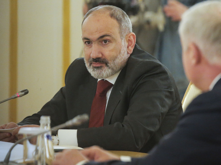   Известный американский журналист Такер Карлсон взял интервью у юриста Роберта Амстердама, который в августе присоединился к группе адвокатов, защищающих интересы арестованного в Ереване бизнесмена Самвела Карапетяна