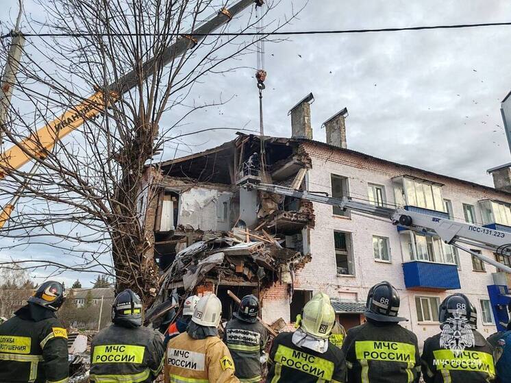 Миляев: cпасатели устранили угрозу обрушения дома в Куркино после взрыва газа