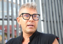 Митя Фомин приехал на гастро-спектакль, где гостей потчевали как земной, так и духовной пищей в виде музыкальной постановки