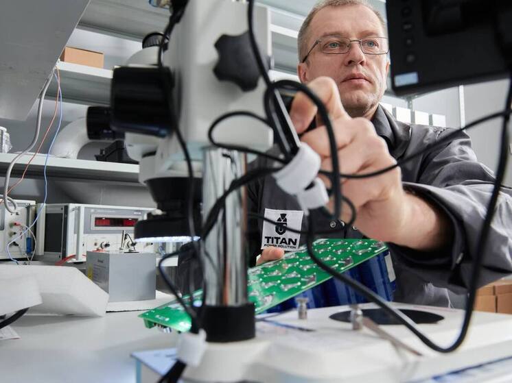 Ликсутов рассказал о поставках электрооборудования московскими заводами на 146 млрд рублей