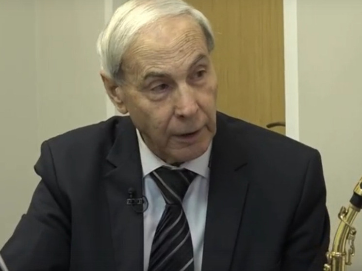 Педагога из Мещовска наградили за достижения в культуре