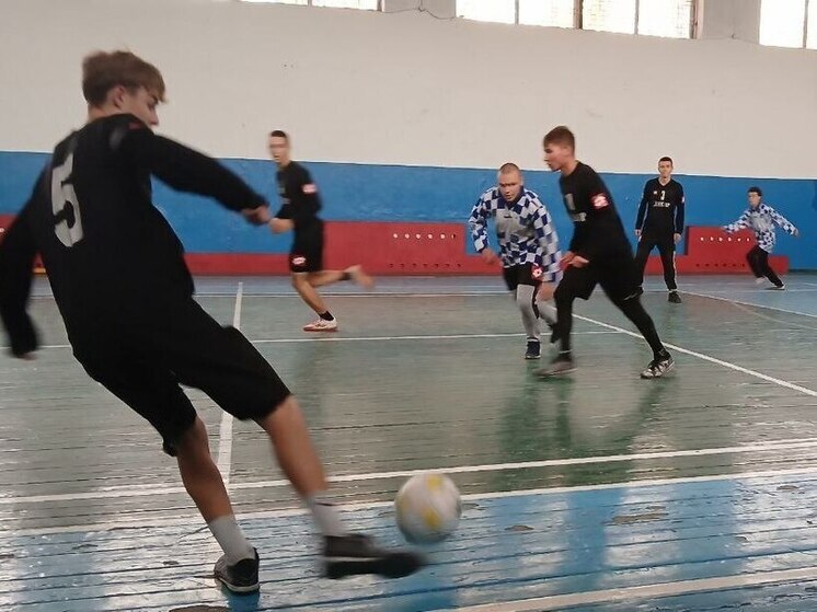 В Каховке «Лидер» стал обладателем приза турнира по мини-футболу «Золотая осень»