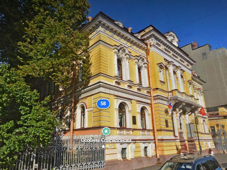 КГИОП предостерег администрацию Центрального района за самовольно установленный доводчик на Фурштатской