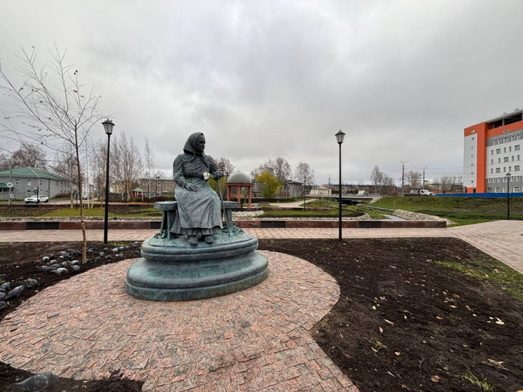 Памятник сказительнице Ирине Федосовой вызвал вопросы