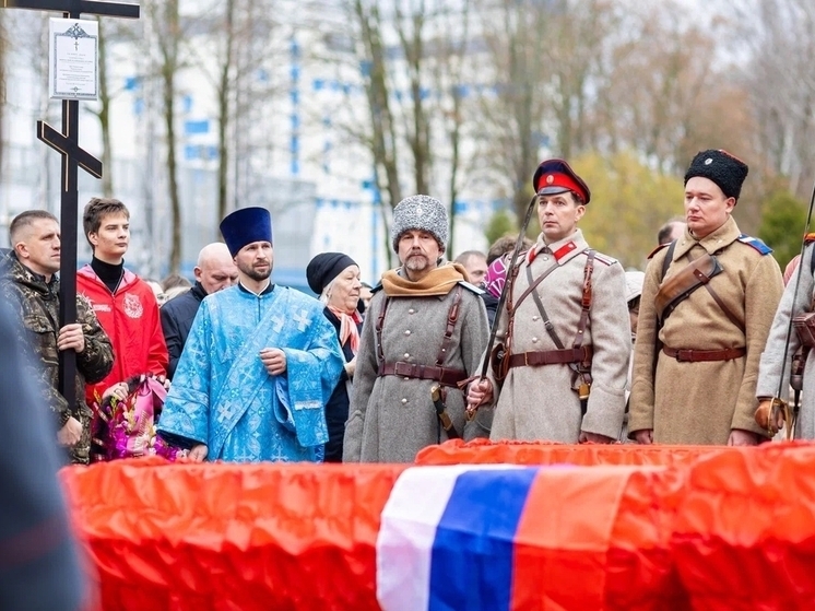 В День народного единства, 4 ноября, в Смоленске – впервые в регионе – состоялись торжественные похороны останков 79 русских солдат, погибших в ходе Первой мировой войны