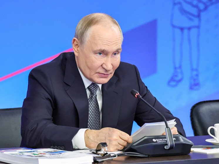 "Спас Пушкин": актер Матвеев из Казахстана забыл слова на награждении у Путина, но выкрутился