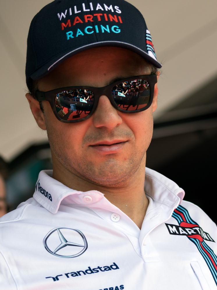 Гонщик Фелипе Масса требует от Формулы-1 пересмотра результатов чемпионата 2008 года