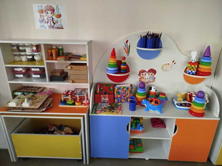 В одном из детских садов Барнаула воспитанник во время прогулки упал и сломал руку