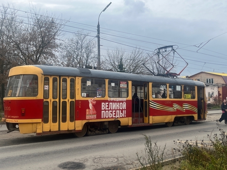 В Орле состоялась встреча руководителей фракций Орловского областного Совета народных депутатов с губернатором Орловской области Андреем Клычковым