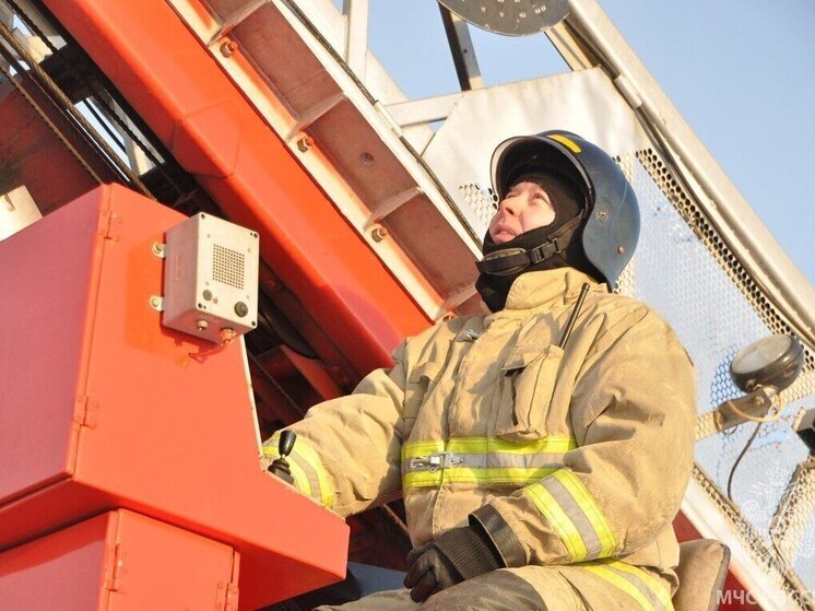 Две легковушки горели на Ямале 9 ноября