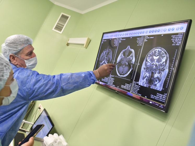 A&D: при болезни Альцгеймера люди не узнают близких из-за разрушения структур мозга