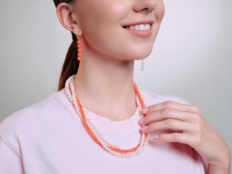 Почему завтра женщинам Калмыкии нужно надеть коралловые бусы