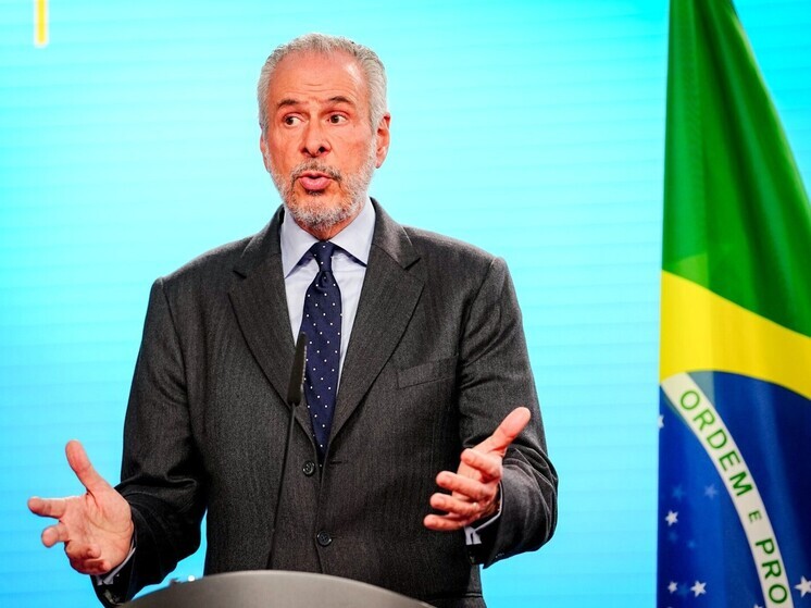 Китай назвали примером в области экологически чистой энергетики