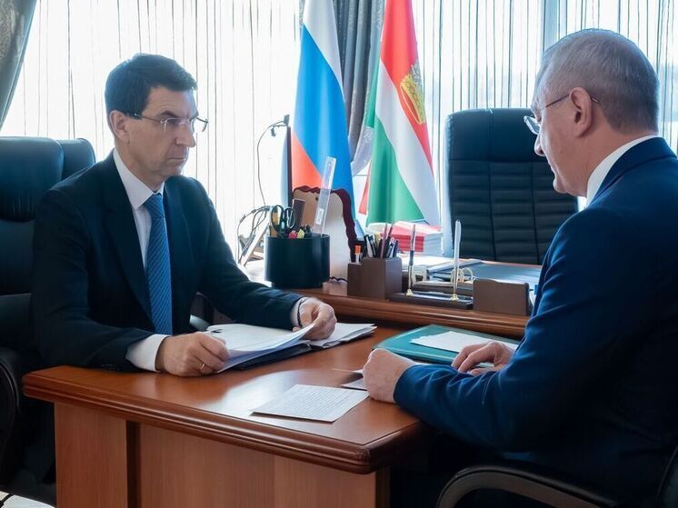 Калужский губернатор поздравил полпреда Президента РФ с юбилеем