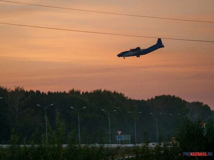 Аэропорт Кемерова парализован из-за непогоды: рейсы задерживаются на сутки