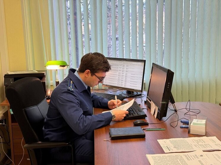 В Ямальском районе после прокурорской проверки убрали крупные свалки