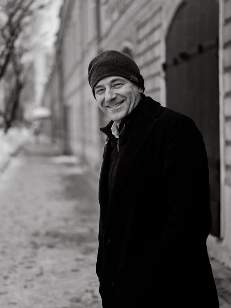 10 ноября на ТНТ состоится премьера сериала «Нейровася»