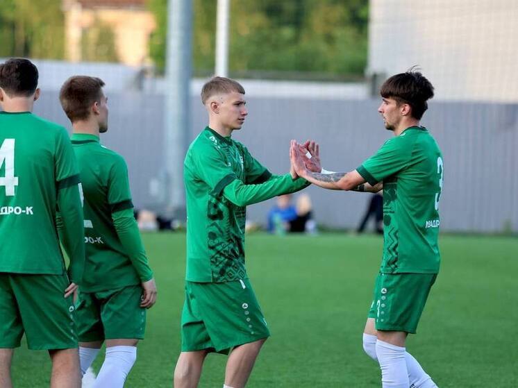 Футболисты «Тосно» выйдут на поле в Сочи в важнейшем матче