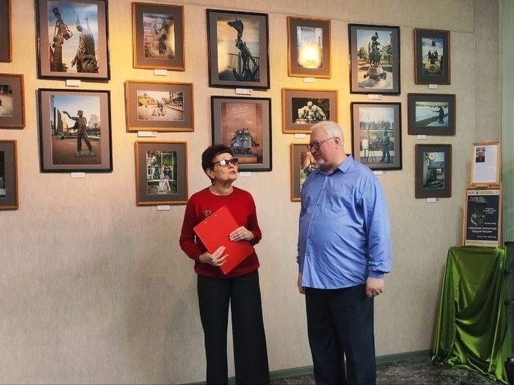 Фотовыставка «Жанровая скульптура городов России» открылась в Пущино