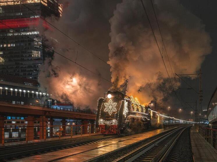 Все билеты на поезд Деда Мороза в Омске раскупили за несколько часов