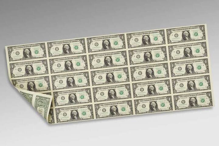 Эксперт Бахтин рассказал тулякам, может ли доллар стоить 100 рублей уже зимой