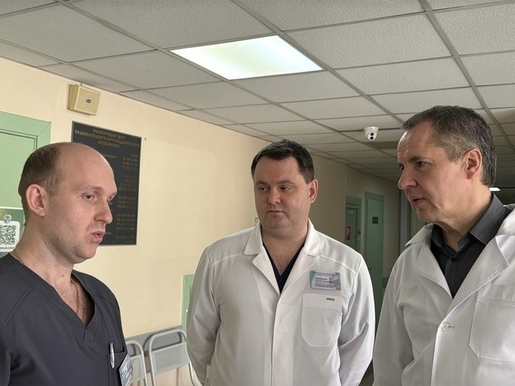 Гладков встретился с пациентами, которым провели эндопротезирование суставов