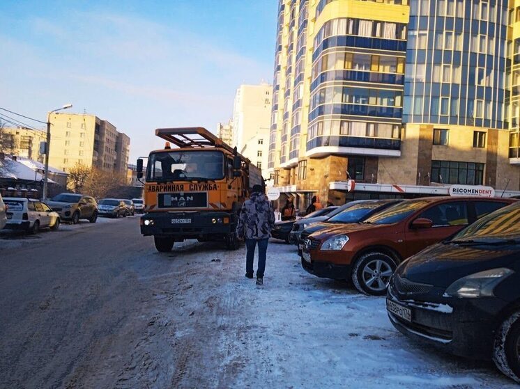 В Омской области утвердили новые тарифы на эвакуацию автомобилей